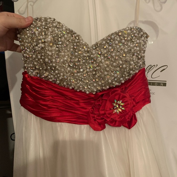 Prom dress - Picture 3 of 4